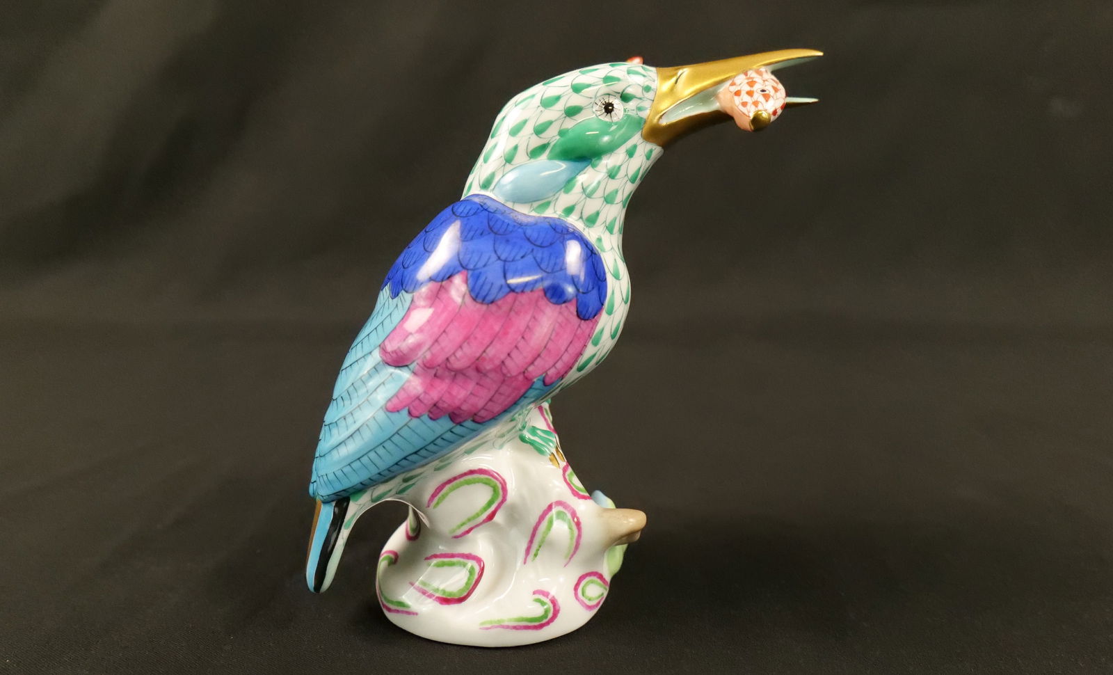 Herend Porcelain Fishnet Kingfisher Bird Figurine (1 of 9)