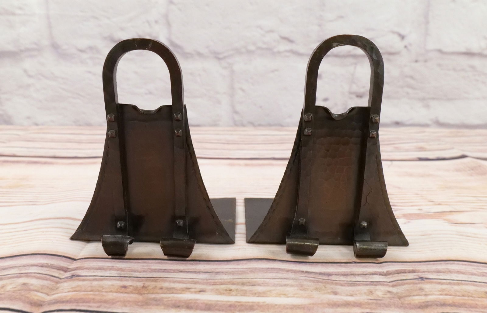 Pair of Roycroft Arts & Crafts Hand-Hammered Bookends (1 of 11)
