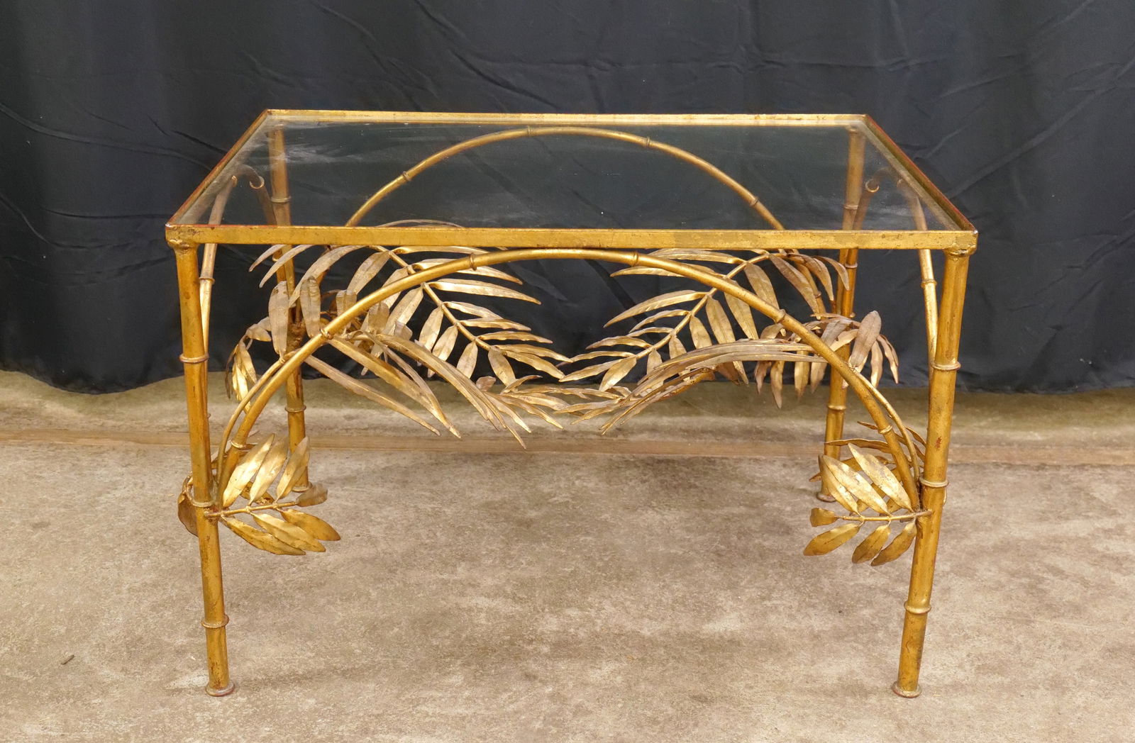 Decorative Glass Coffee Table with Fern Branches (1 of 6)