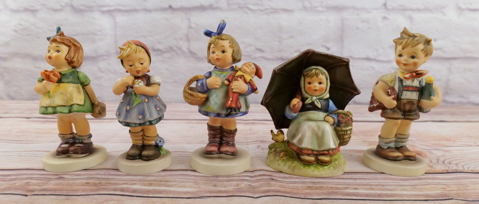 Lot of 5 Hummel Figurines (1 of 20)