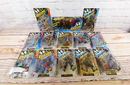 Lot of 13 McFarlane Spawn Action Figures - Series 6-8