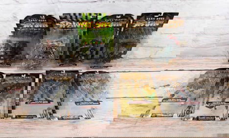 Lot of 8 McFarlane Spawn Action Figures - Series 10 & 11