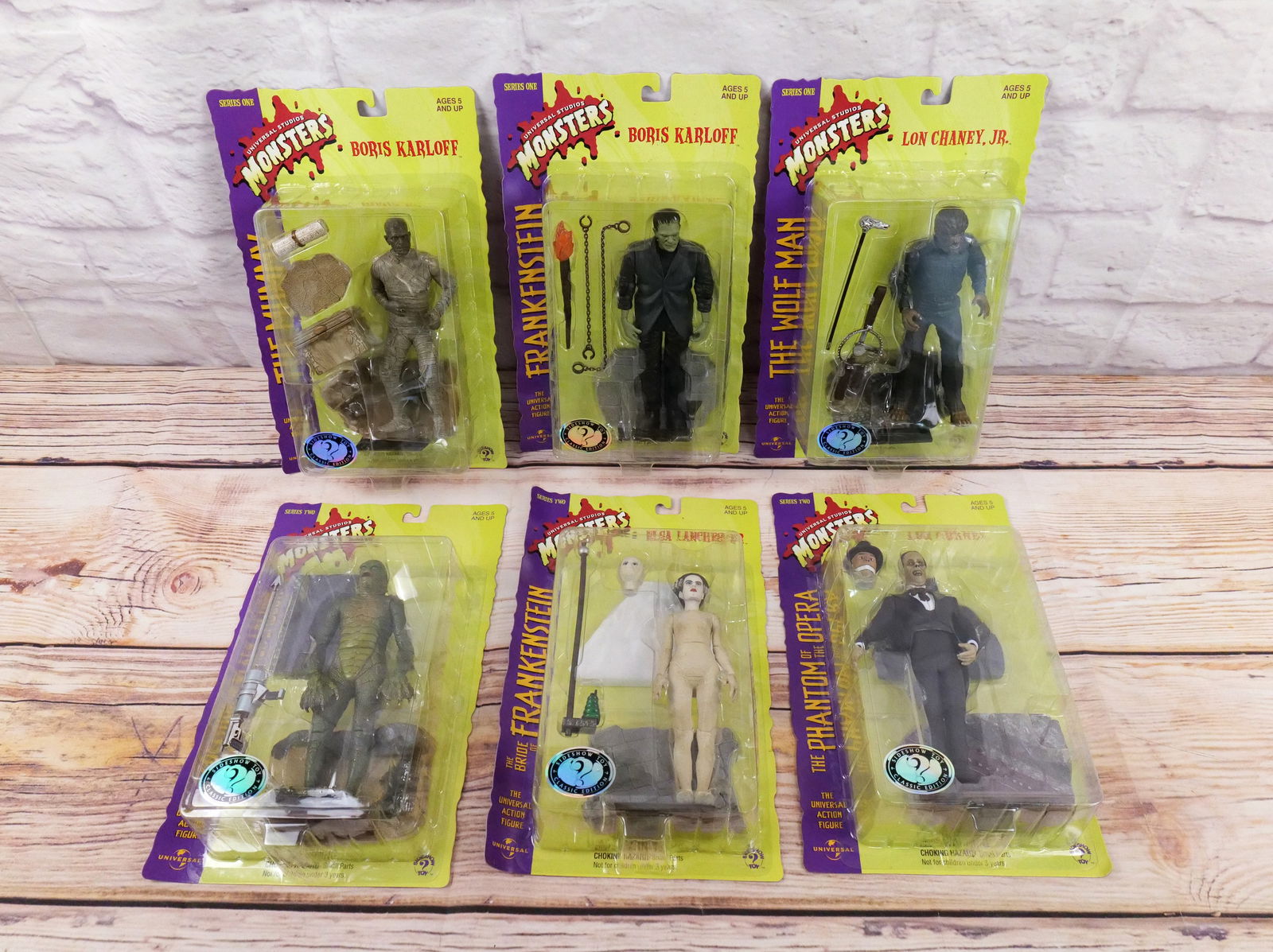 Lot of 6 Sideshow Universal Monsters Action Figures (1 of 12)