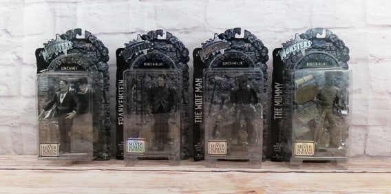 Lot of 4 Sideshow Universal Monsters Silver Screen Edition Action Figures