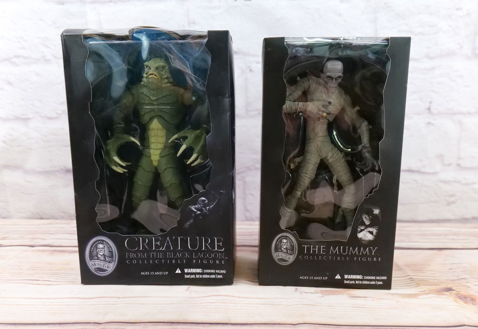 Lot of 2 Mezco Toys Universal Monsters Collectible Figures (1 of 12)