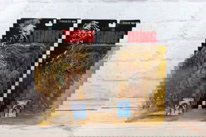 Lot of 2 McFarlane Movie Maniacs The Thing Action Figures