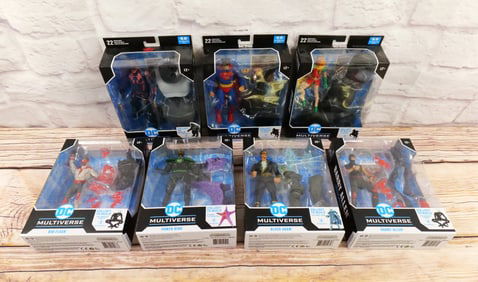 Lot of 7 McFarlane DC Multiverse Build a Figure Action Figures