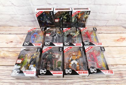 Lot of 11 McFarlane DC Direct Action Figures with Comic Books