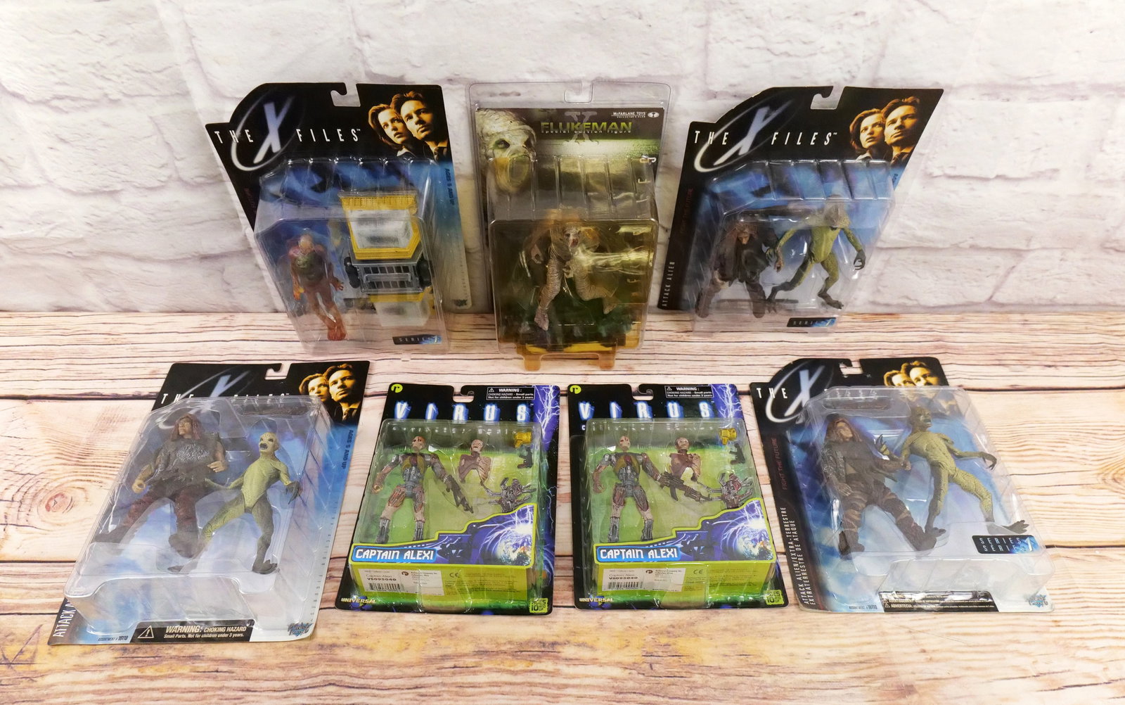 Lot of Sci-Fi Action Figures (1 of 13)