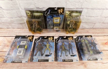 Lot of McFarlane X-Files Action Figures