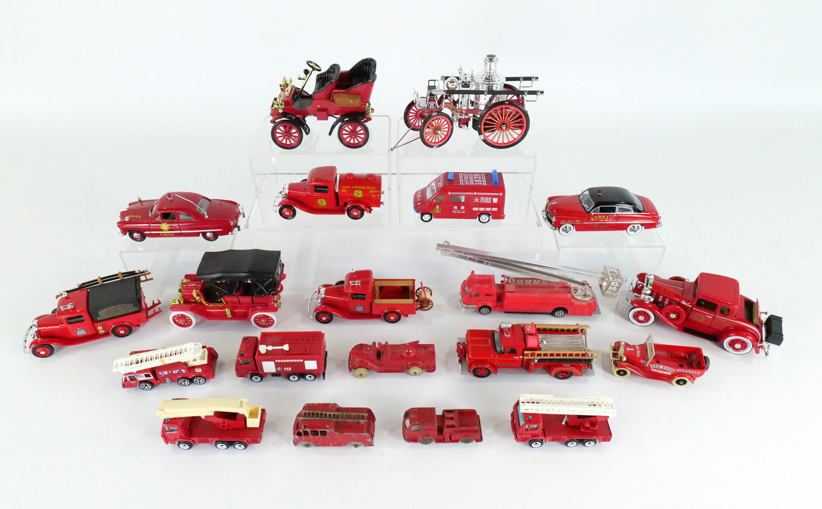 Lot of 20 Loose Fire Vehicles (1 of 10)