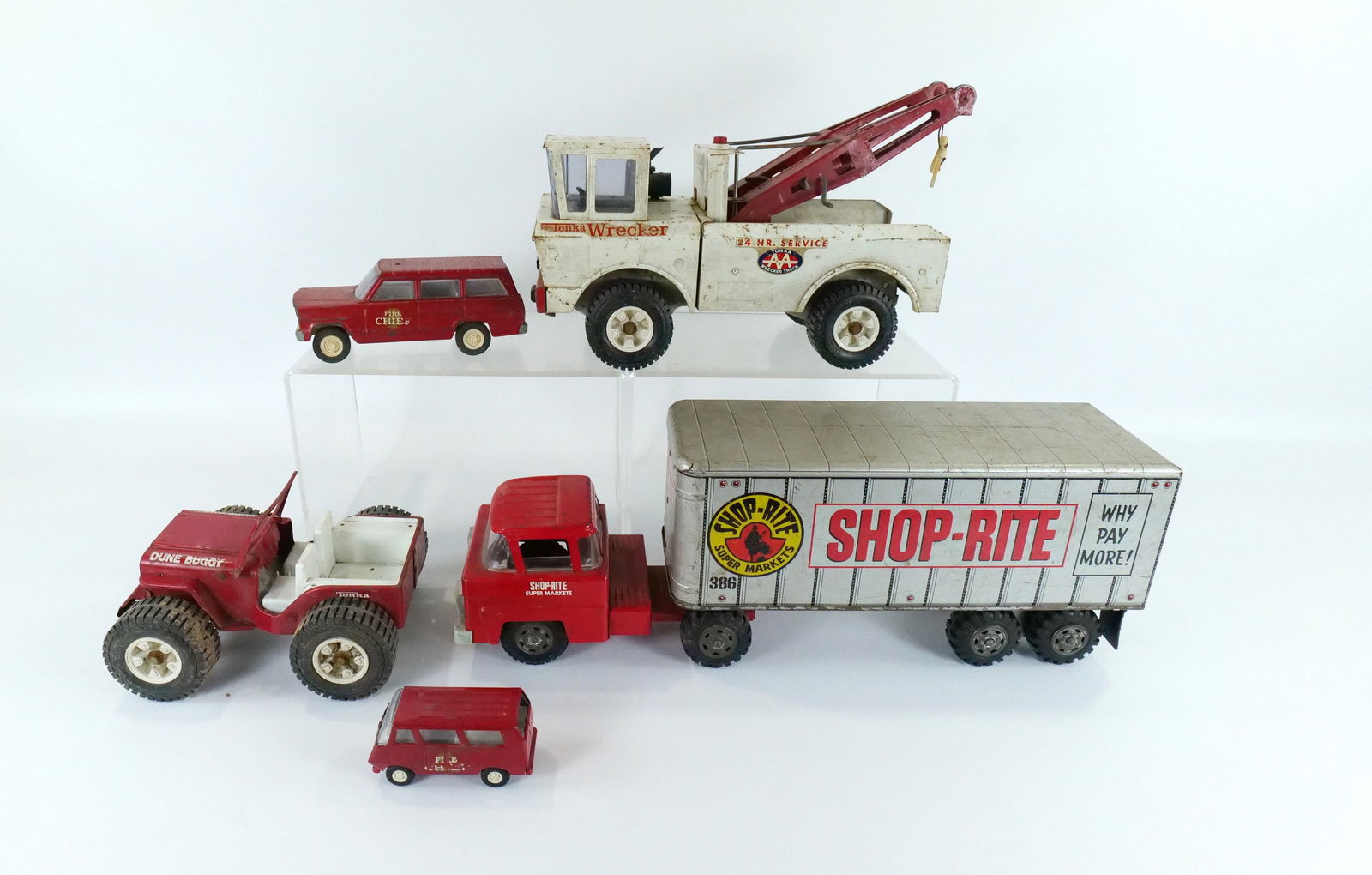 Lot of Vintage Pressed Steel Trucks (1 of 17)