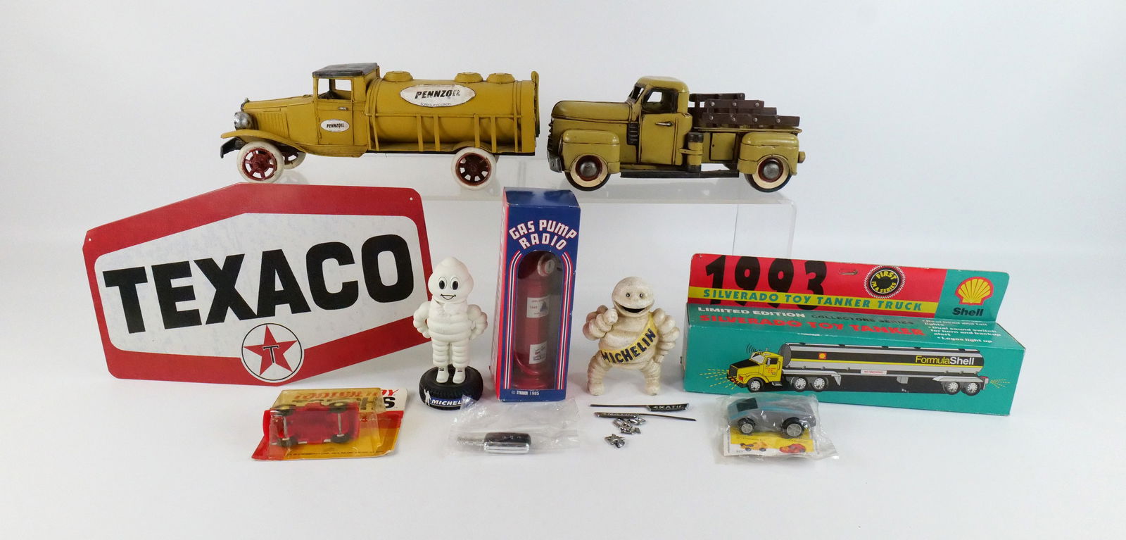 Lot of Gas and Car Related Collectibles (1 of 18)