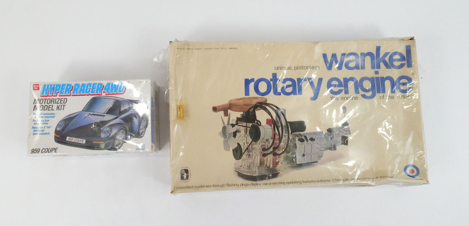 Lot of 2 Model Kits (1 of 12)