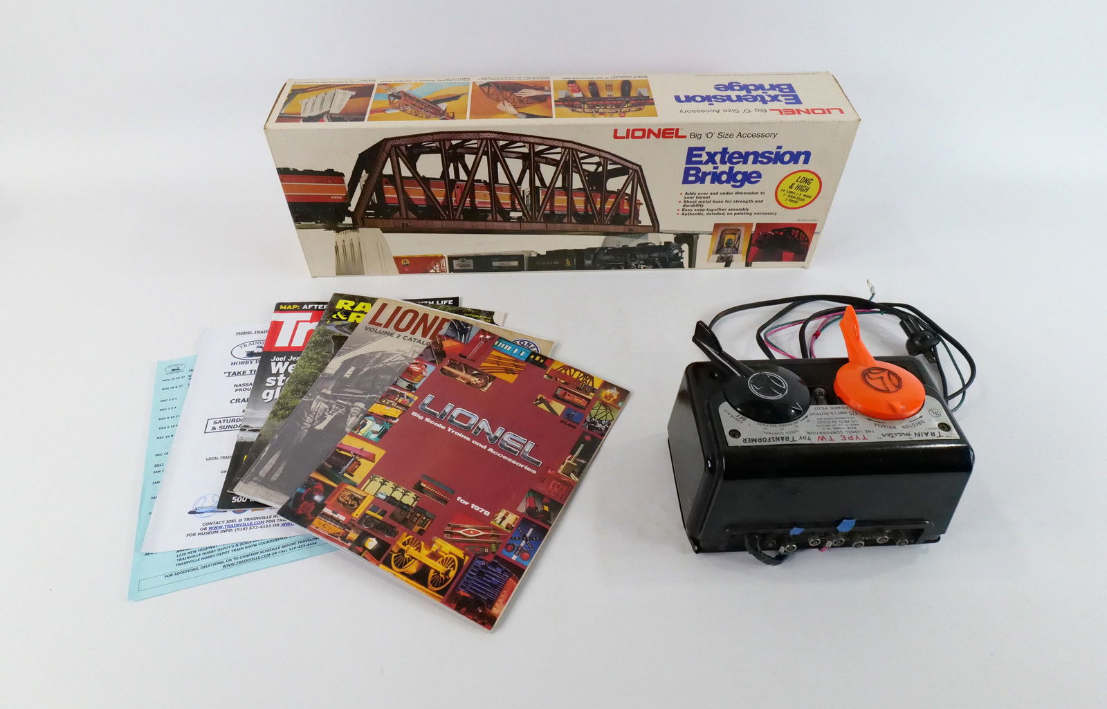 Lot of Train Accessories (1 of 11)