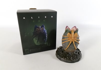 Sideshow Alien Egg Figure