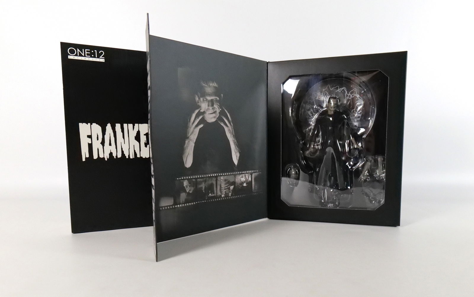 Mezco Frankenstein One:12 Figure (1 of 13)