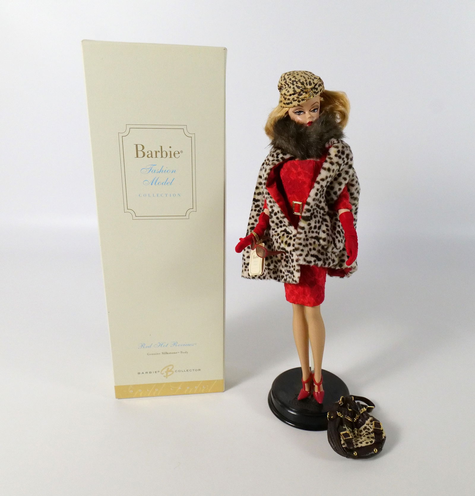Silkstone Red Hot Reviews Barbie Doll (1 of 18)
