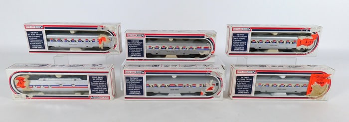Life-Like HO Scale Passenger Car Set