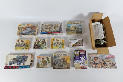 Lot of Plastic Model Kits and Miniature Figures