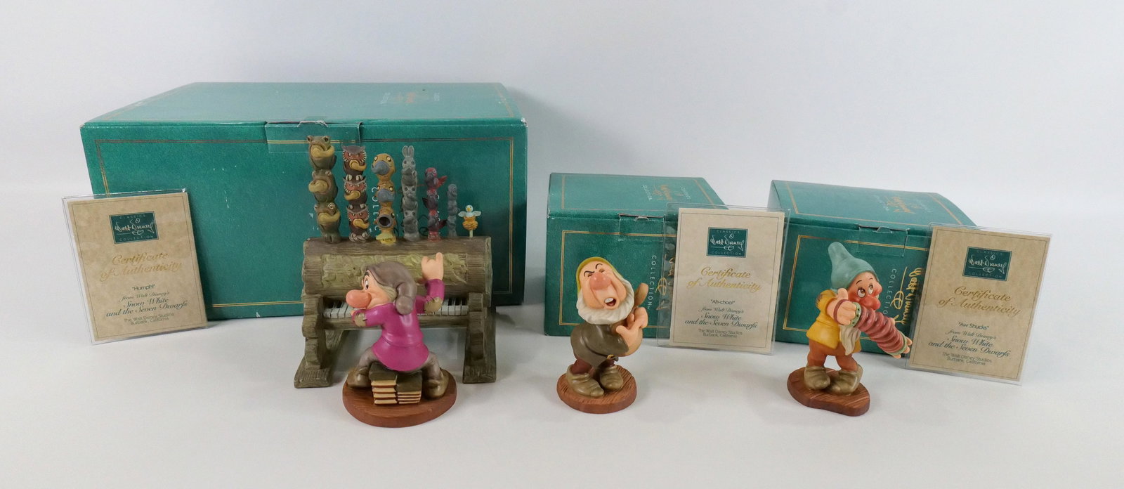 Lot of 3 WDCC Snow White Figurines (1 of 18)