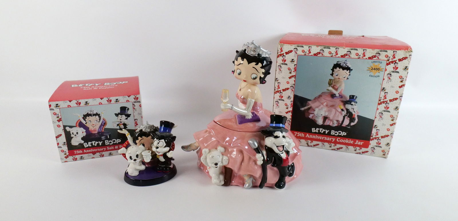 Betty Boop 75th Anniversary Cookie Jar and Salt & Pepper Shaker Set (1 of 15)