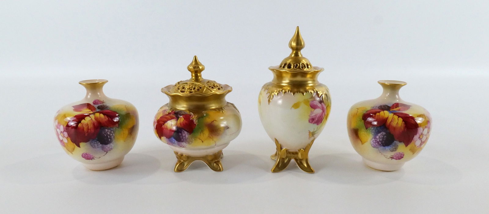 Group Lot Royal Worchester Porcelain (1 of 14)