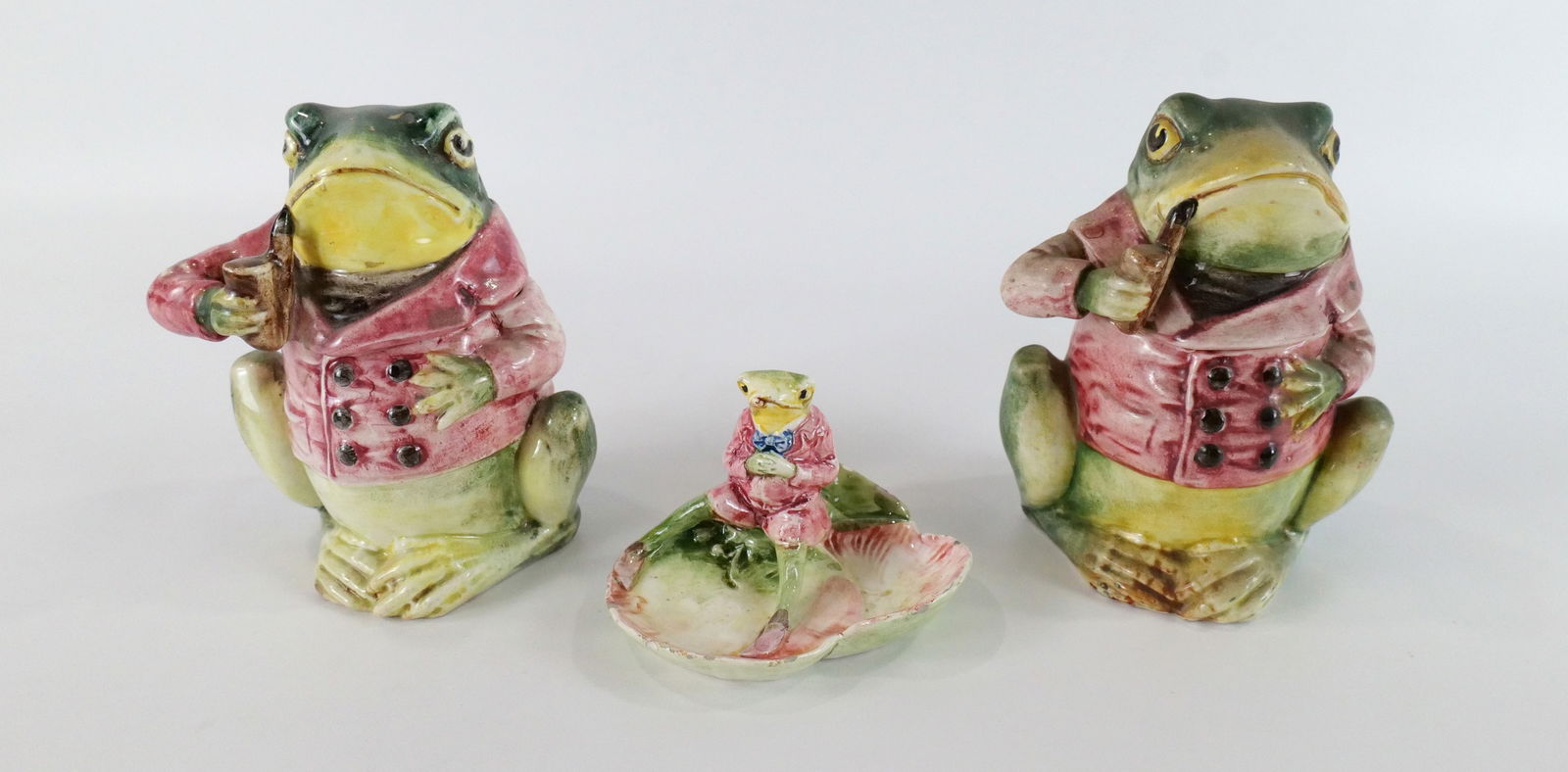 Group Lot of Bisque Frog Smoking Items (1 of 17)