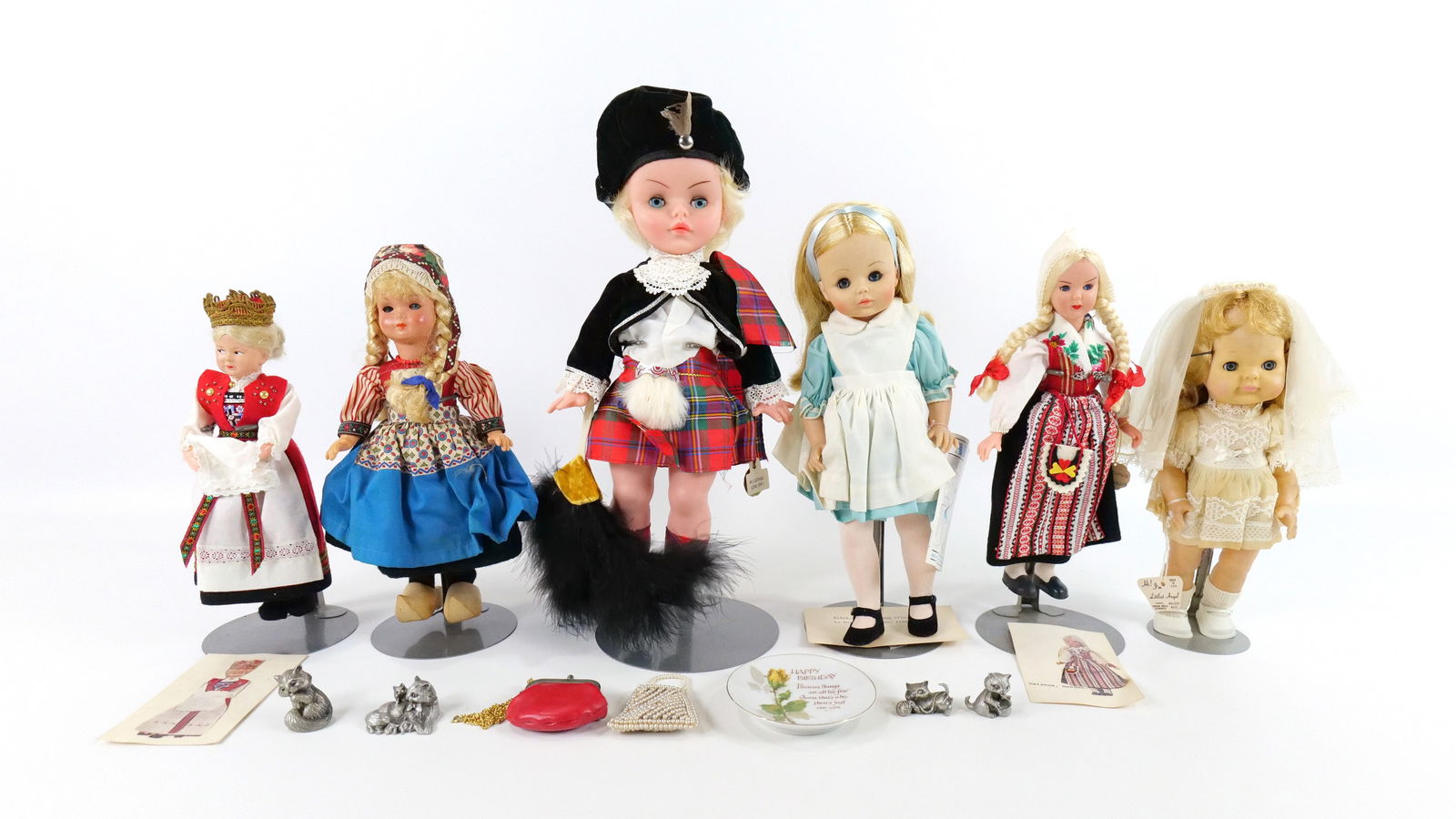 Group Lot of Dolls (1 of 13)