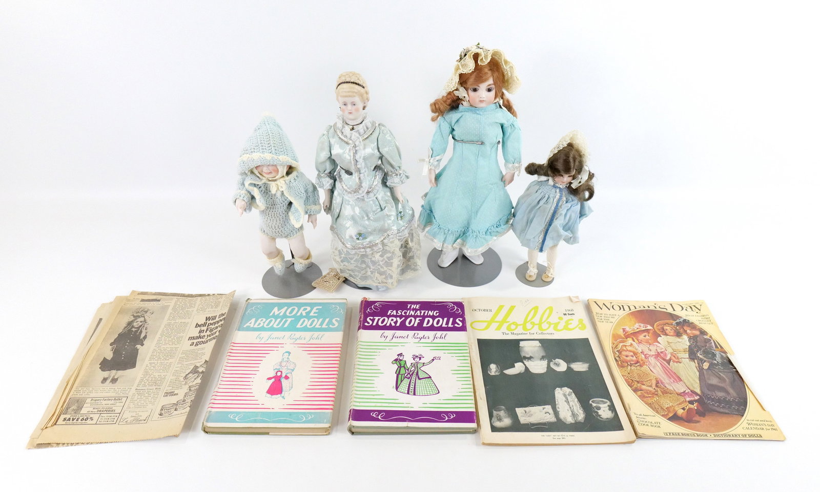 Group Lot of Dolls and Doll Books (1 of 18)