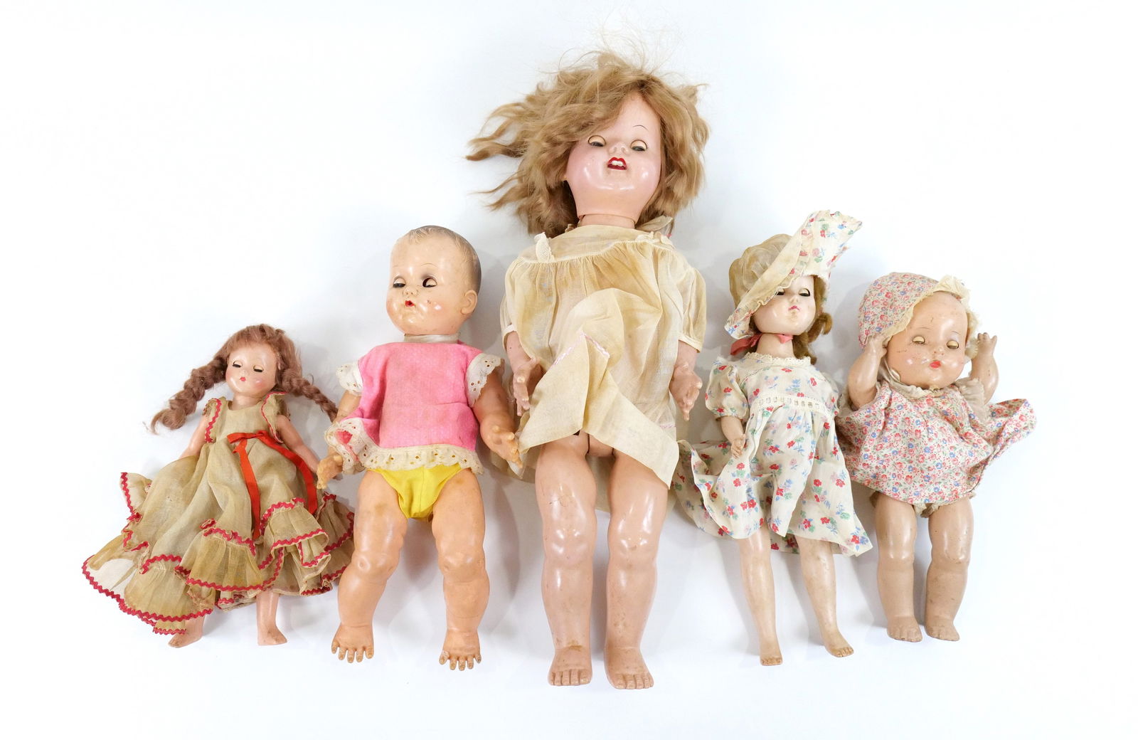 Group Lot of Dolls (1 of 9)