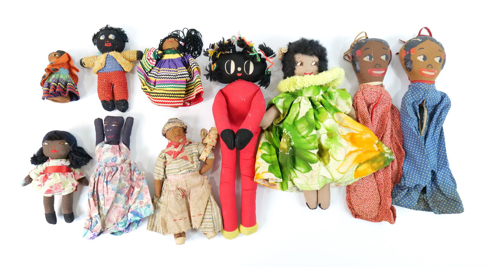 Group Lot of Vintage Cloth Native Style Dolls (1 of 10)