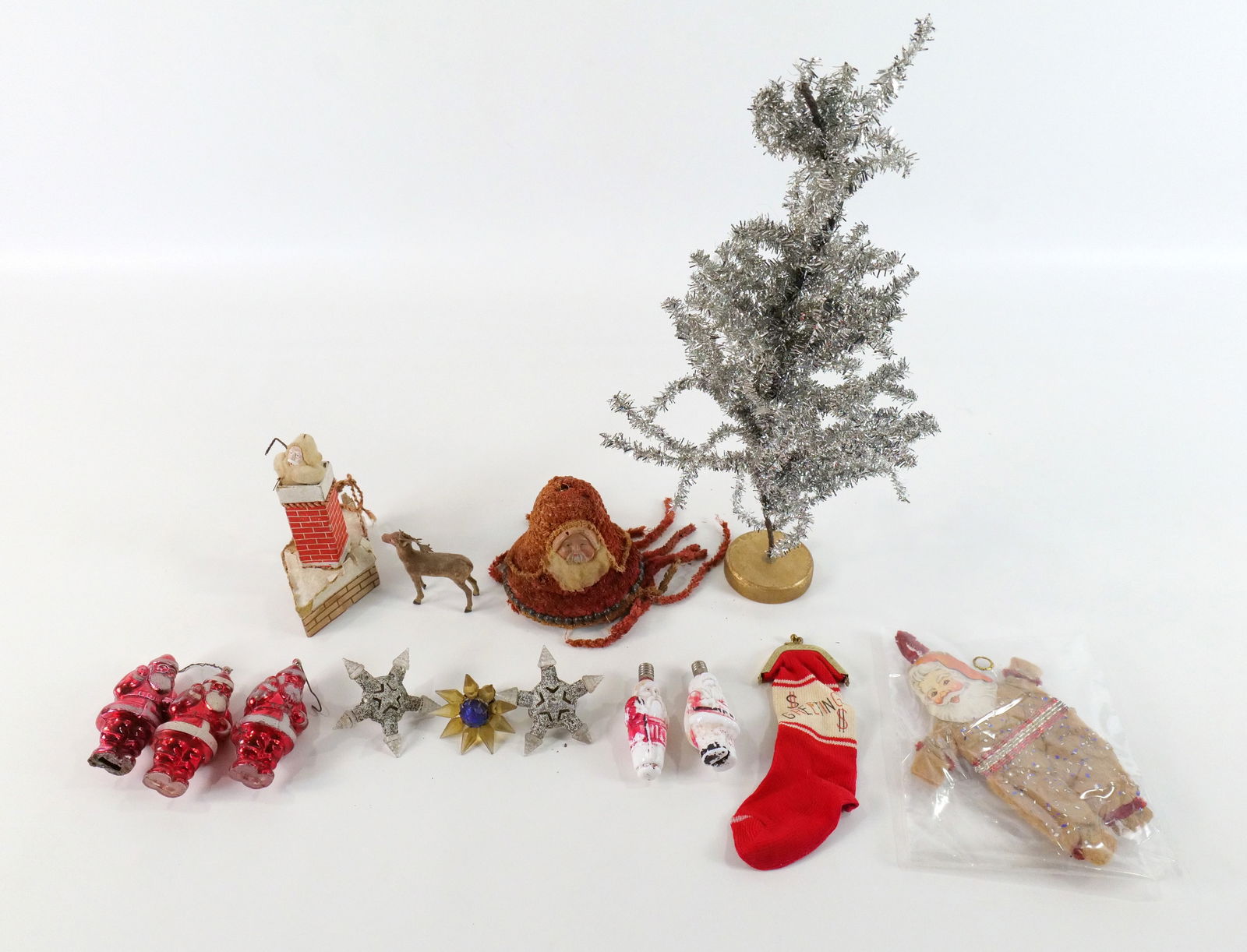 Lot of Vintage Christmas Decorations (1 of 19)