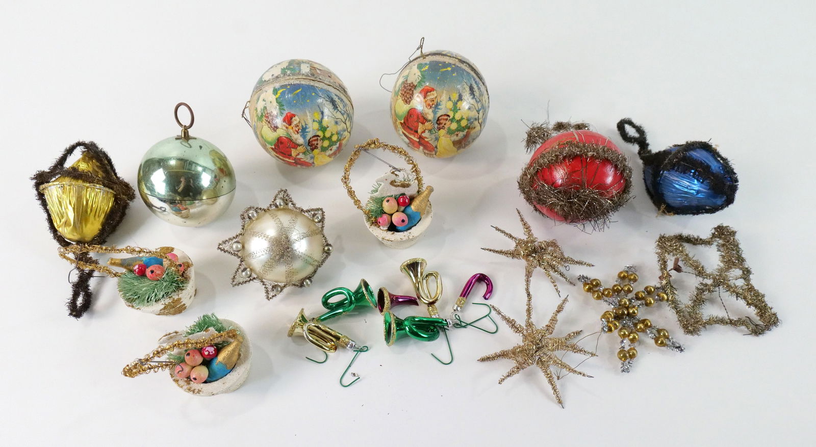 Lot of Vintage Christmas Decorations (1 of 9)