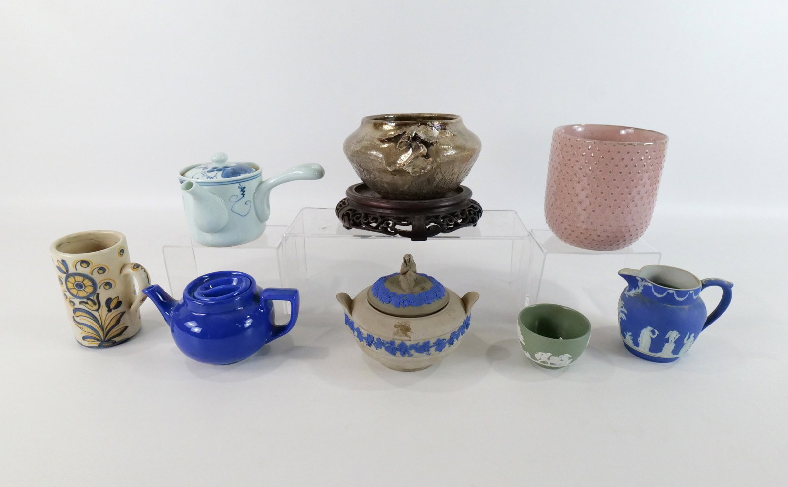Group Lot of Porcelain and Wood: Group Lot of Porcelain and Wood including Wedgwood, Unmarked Hall Teapot, Carved Wooden Base, 50's Pottery Vase, and More. Largest measures 5.5" tall. All invoices must be paid within 24 hours of the 