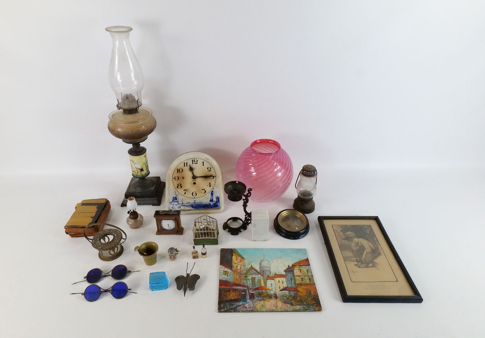 Group Lot of Various Antiques (1 of 17)
