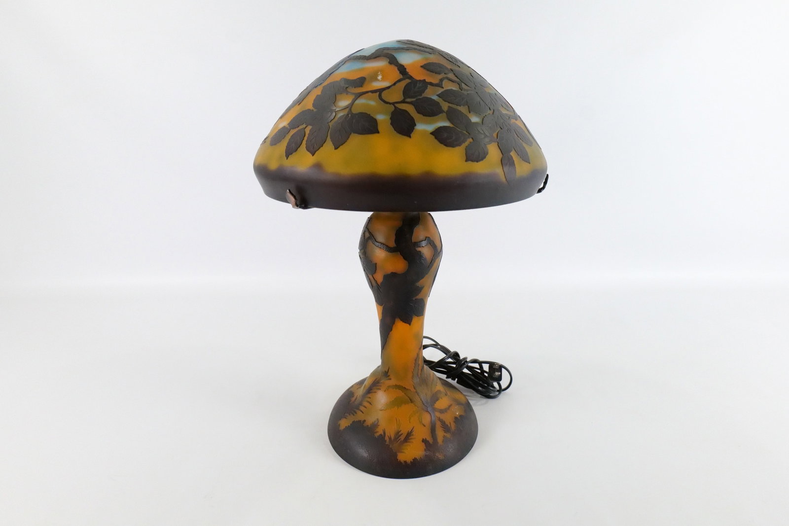 Galle Style Cameo Cut Mushroom Table Lamp: Galle Style Cameo Cut Mushroom Table Lamp. Good Condition. Measures 20" tall. Shade measures 12" diameter. All invoices must be paid within 24 hours of the sale. We offer multiple shipping options ple