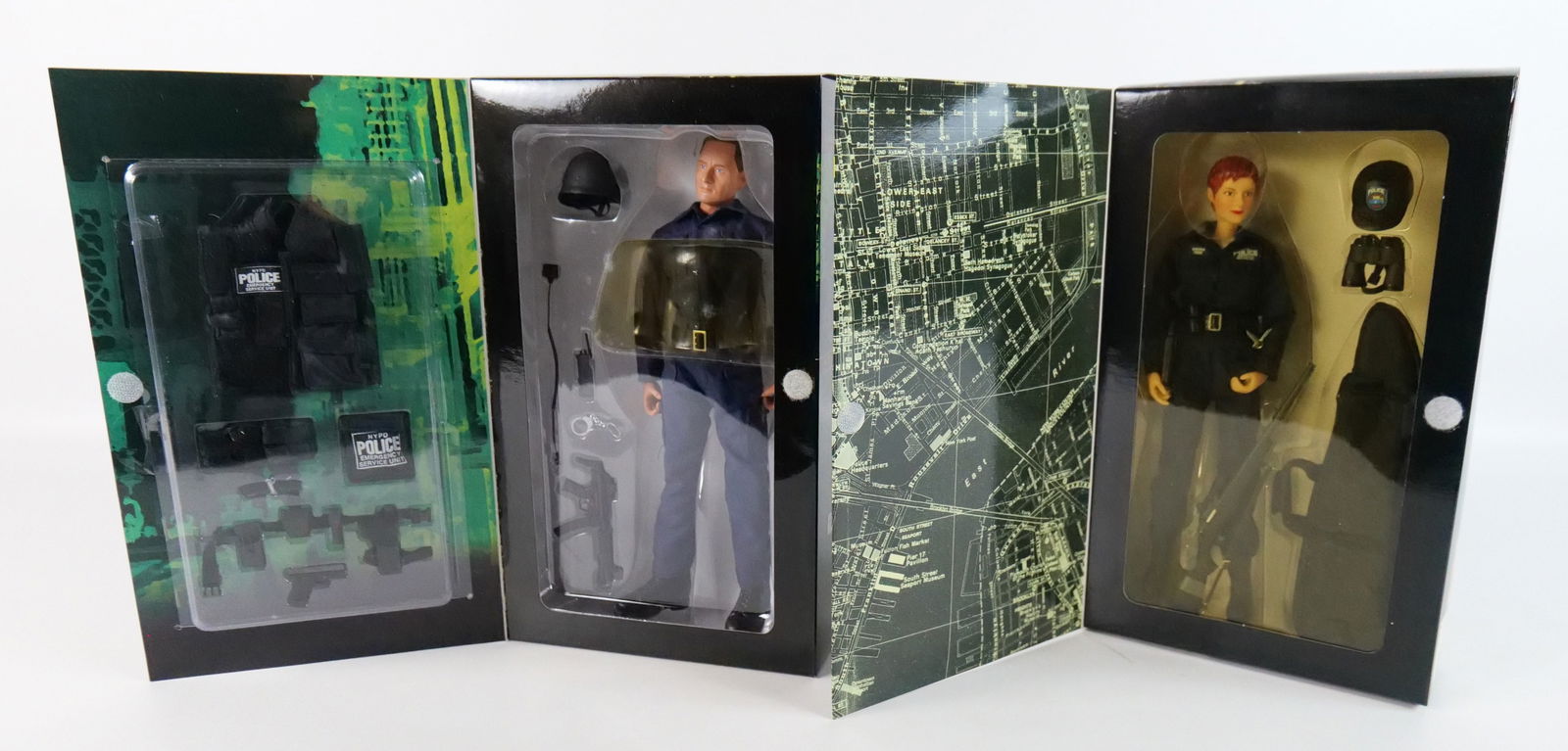 Lot of 2 Dragon NYPD Emergency Service Unit Action Figures: Lot of 2 Dragon NYPD Emergency Service Unit Action Figures. Including Sniper Team Observer "Winona" and Full Gear "Bill Smith". Both new in boxes. All invoices must be paid within 24 hours of the sale