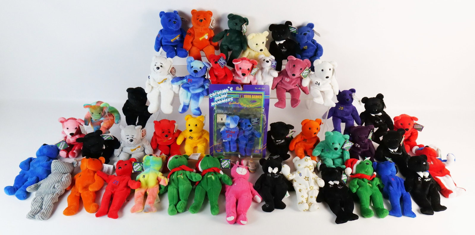 Large lot of Bammer Beano's Bears: Large lot of Bammer Beano's Major league baseball bears. All invoices must be paid within 24 hours of the sale. We offer multiple shipping options please read the shipping terms to understand your opt