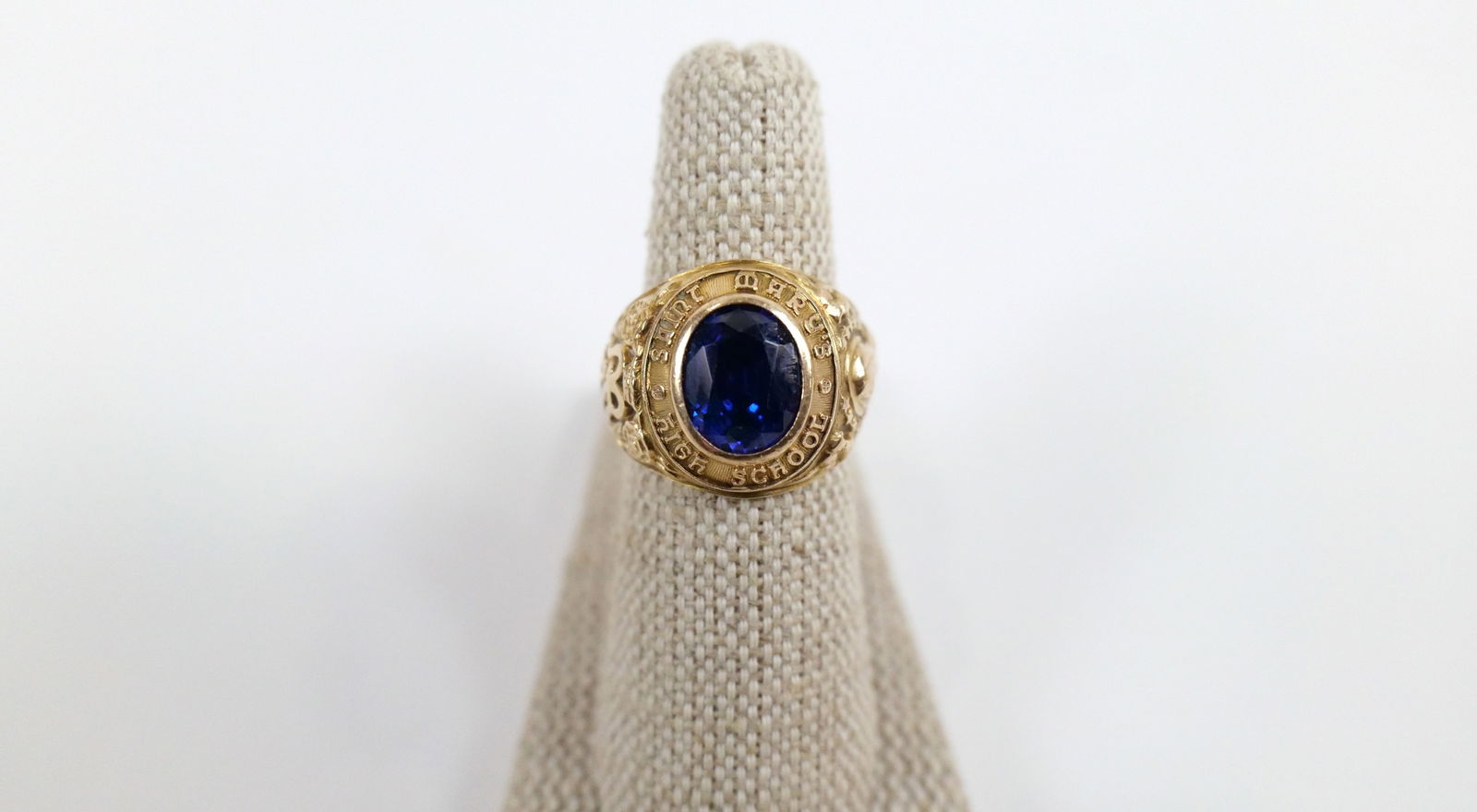 Vintage 1948 10K St. Mary's Class Ring (1 of 9)