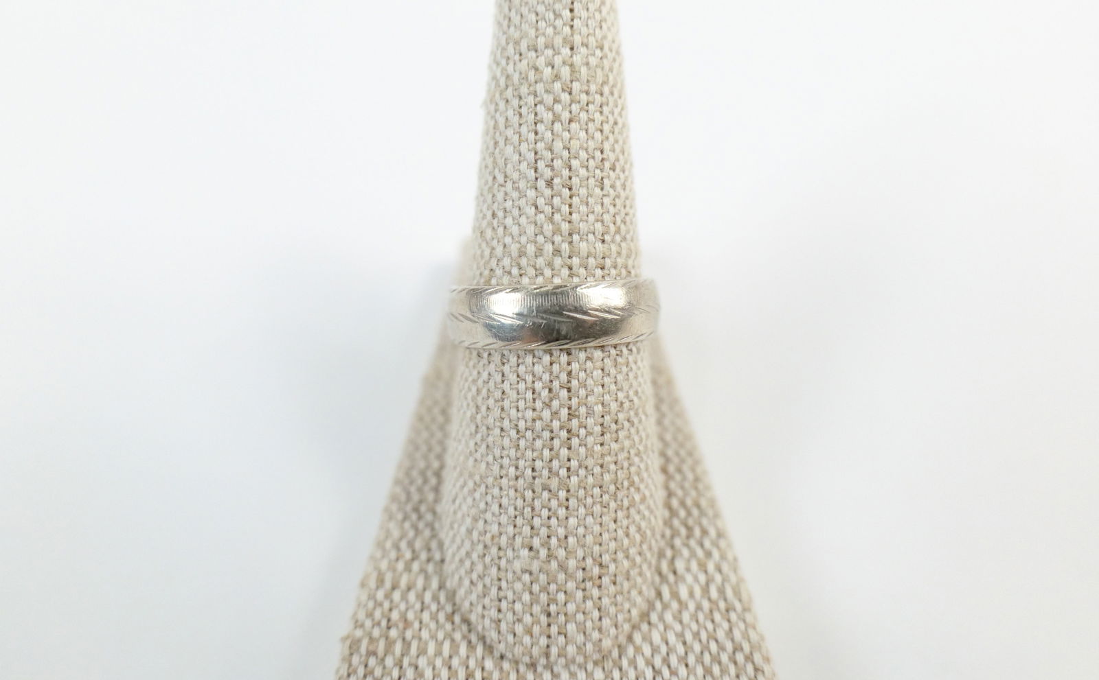 Vintage sz9.5 Mens White Gold Ring (1 of 6)