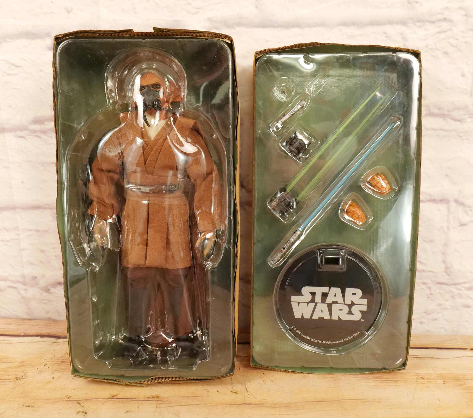 Sideshow Star Wars Plo Koon 1:6 Scale Figure (1 of 12)