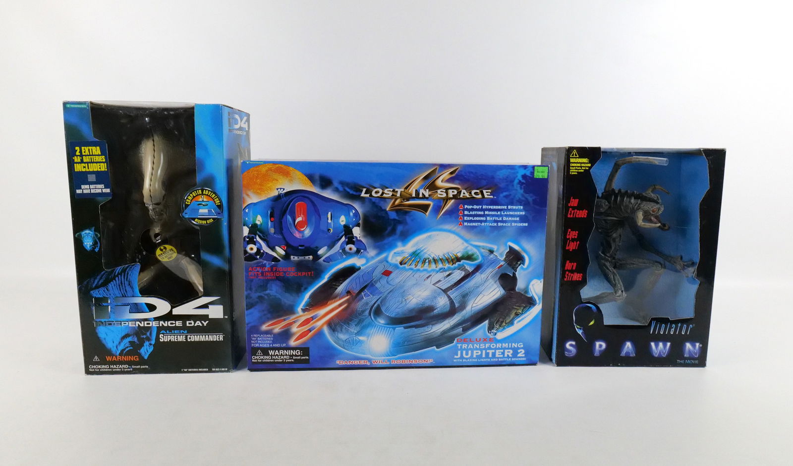 Lot of 3 Sci-Fi Collectible Toys (1 of 11)