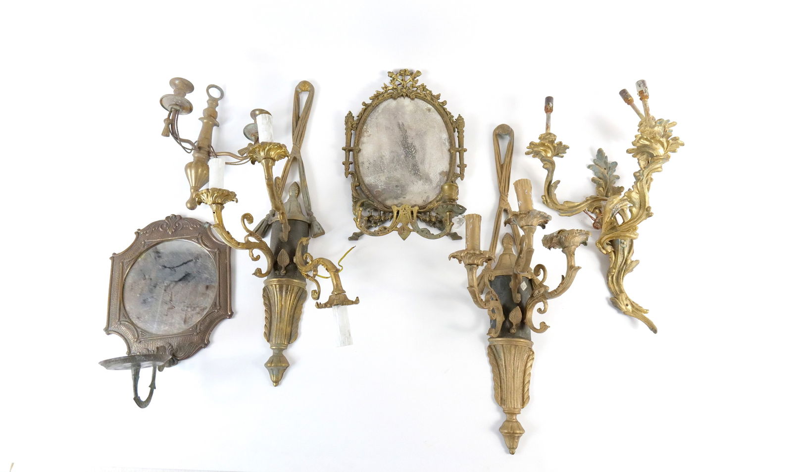 Group Lot of Metal Decorative Wall Hanging Sconces (1 of 14)
