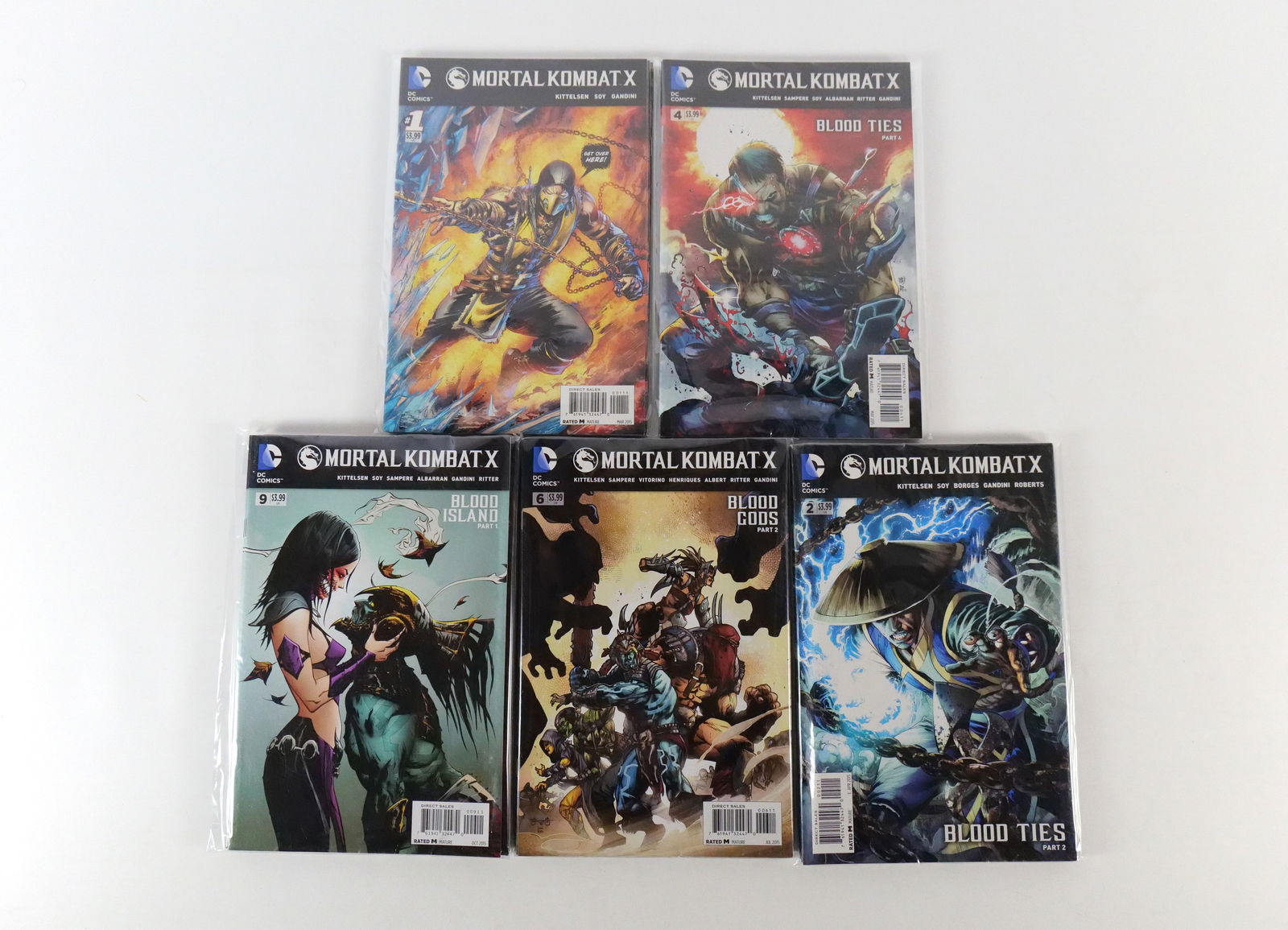 Lot of DC Mortal Kombat X Comics (1 of 6)
