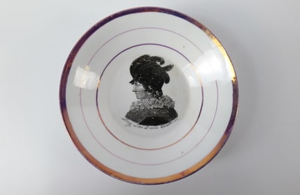 Queen Caroline Dish