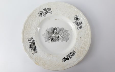 Queen Caroline Dish