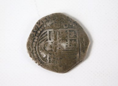 Cross & Shield 2 Reales