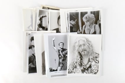 Lot of 25 Mixed Photographs of Celebrities - Gustavo Parras