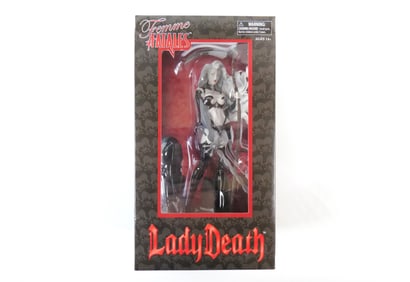 Femme Fatales - Lady Death Figure